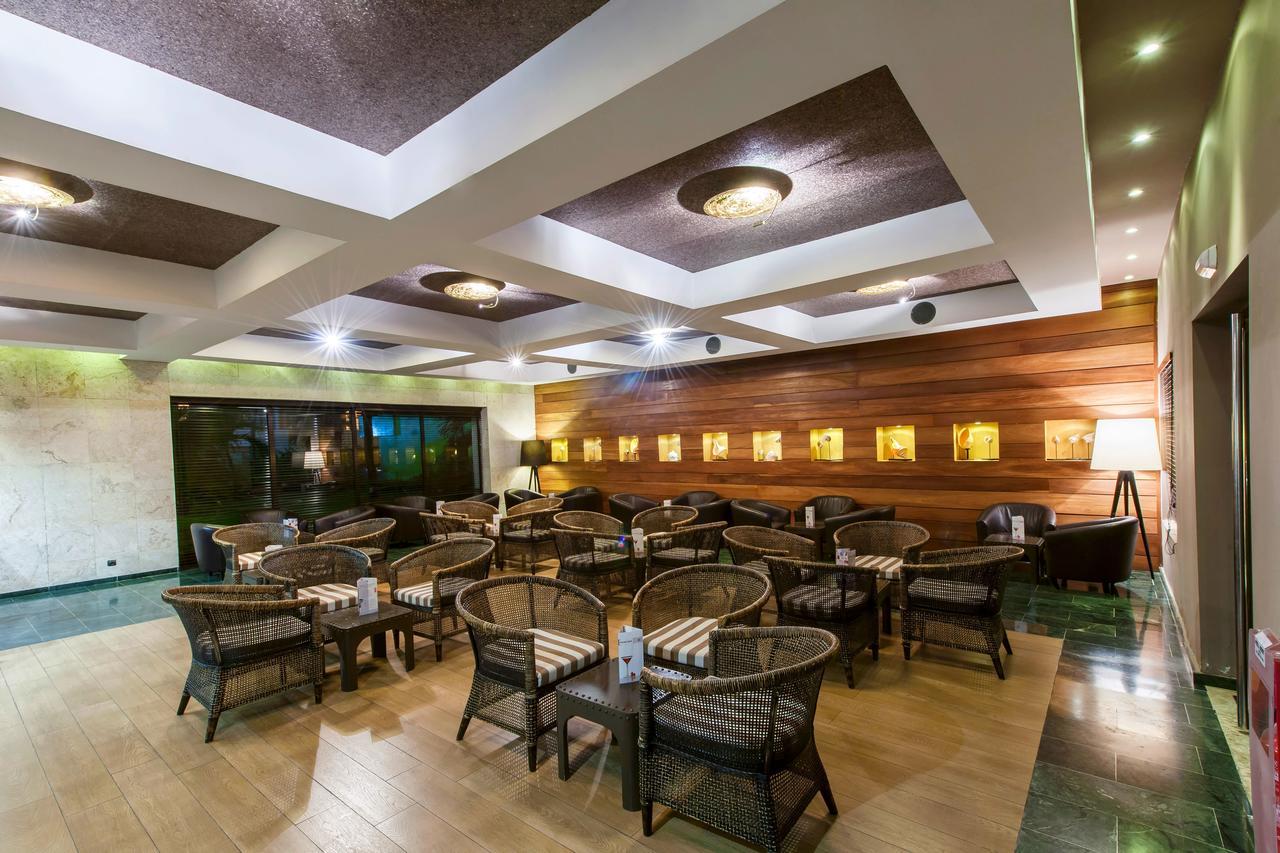 Catalonia Royal Bavaro (Adults Only) Пунта Кана Екстериор снимка The restaurant